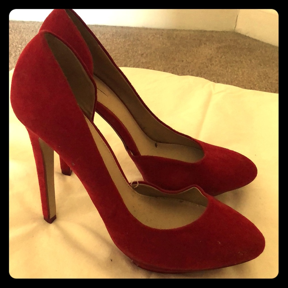 Zara Red Pumps